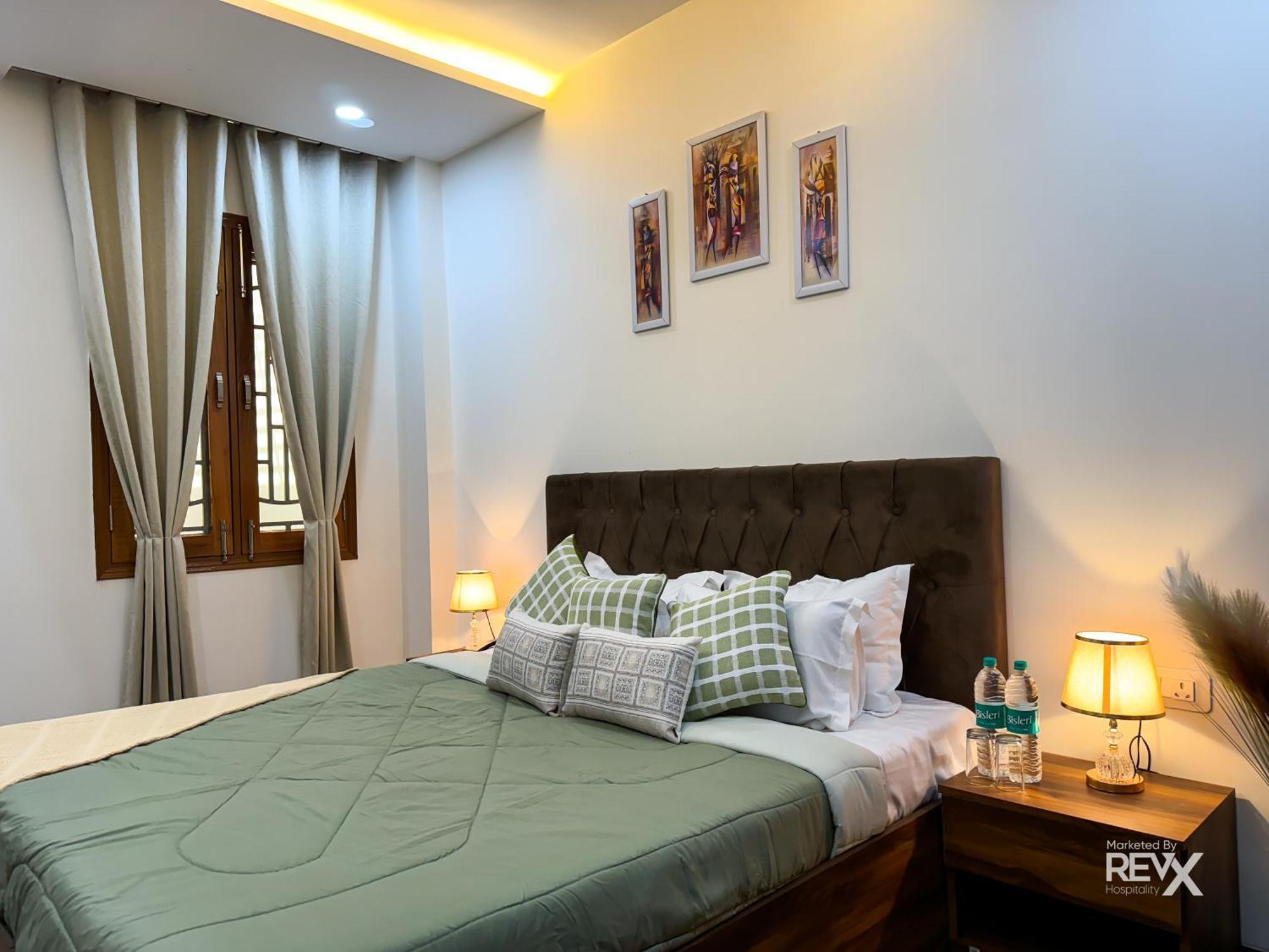 Guru Sadan A Luxe Stay Ayodhya Bagian luar foto