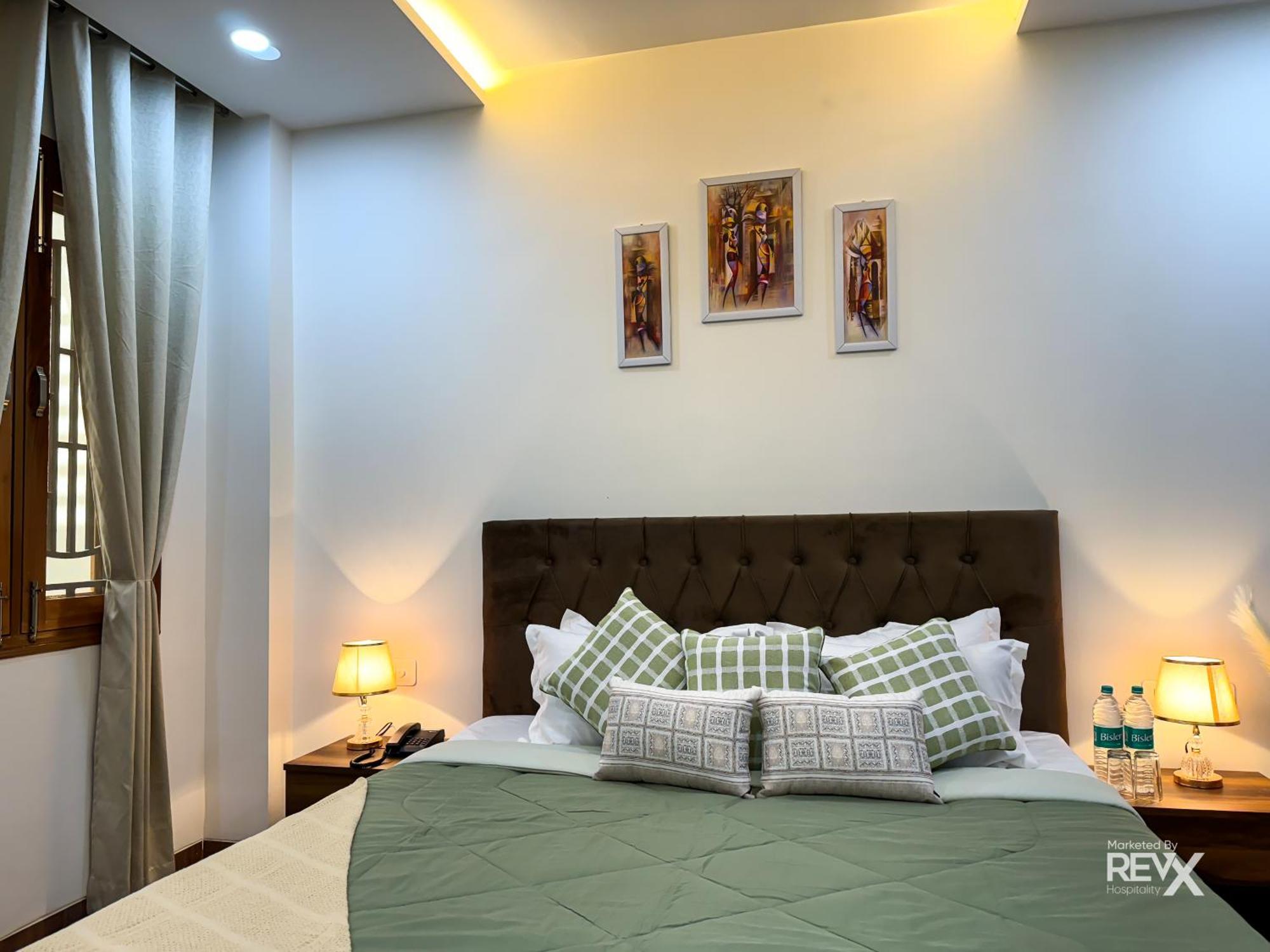 Guru Sadan A Luxe Stay Ayodhya Bagian luar foto