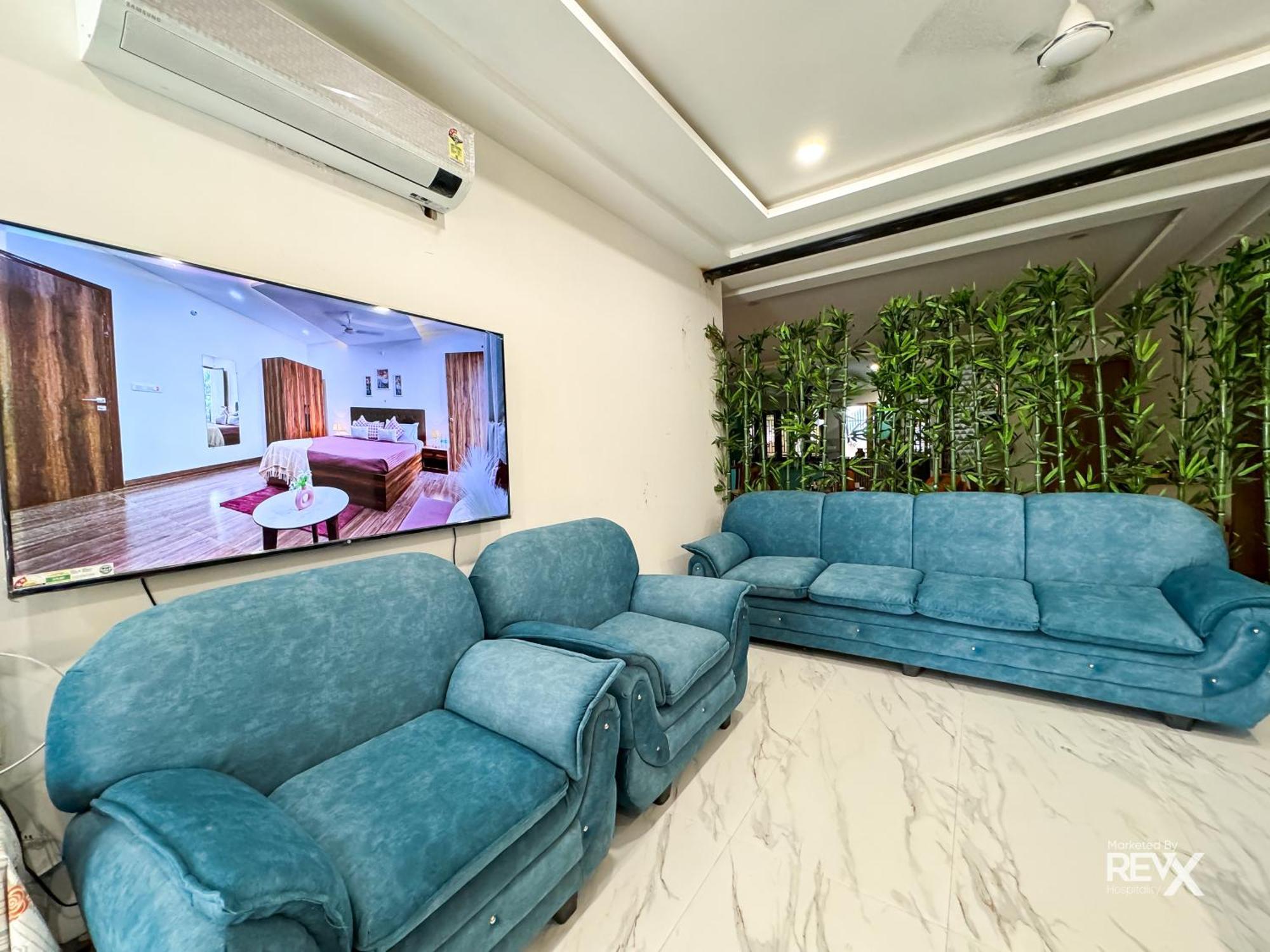 Guru Sadan A Luxe Stay Ayodhya Bagian luar foto