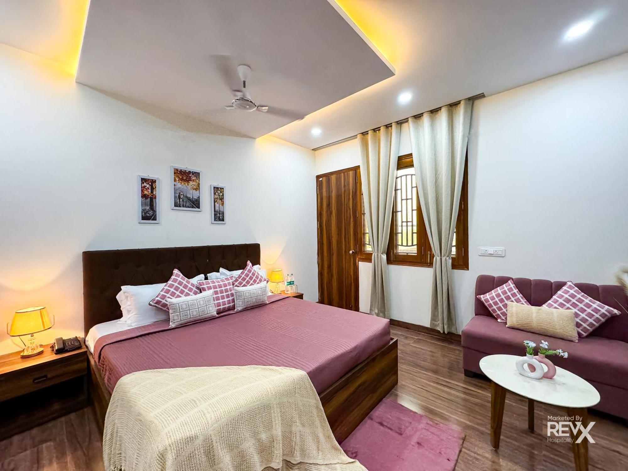 Guru Sadan A Luxe Stay Ayodhya Bagian luar foto