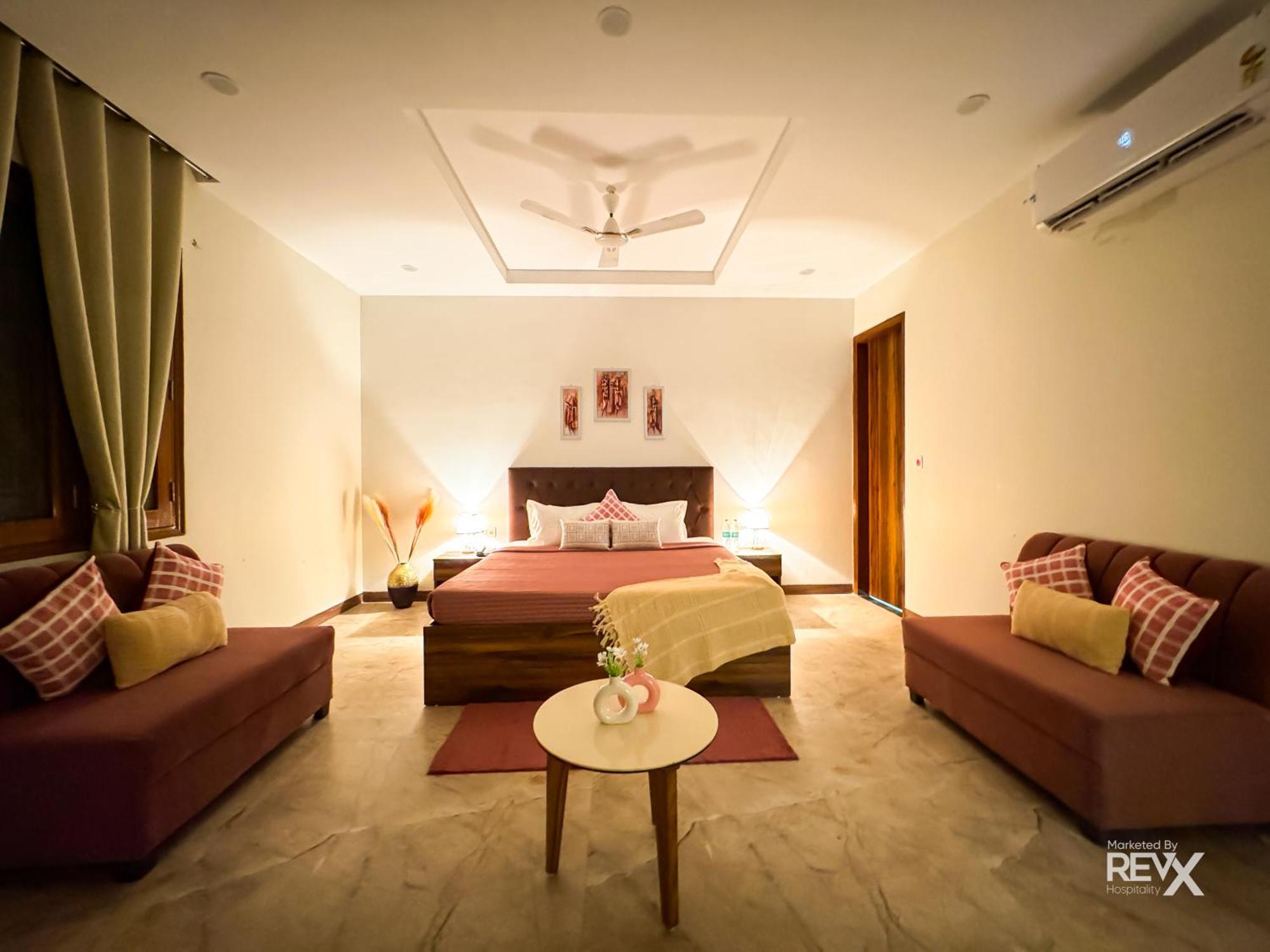 Guru Sadan A Luxe Stay Ayodhya Bagian luar foto