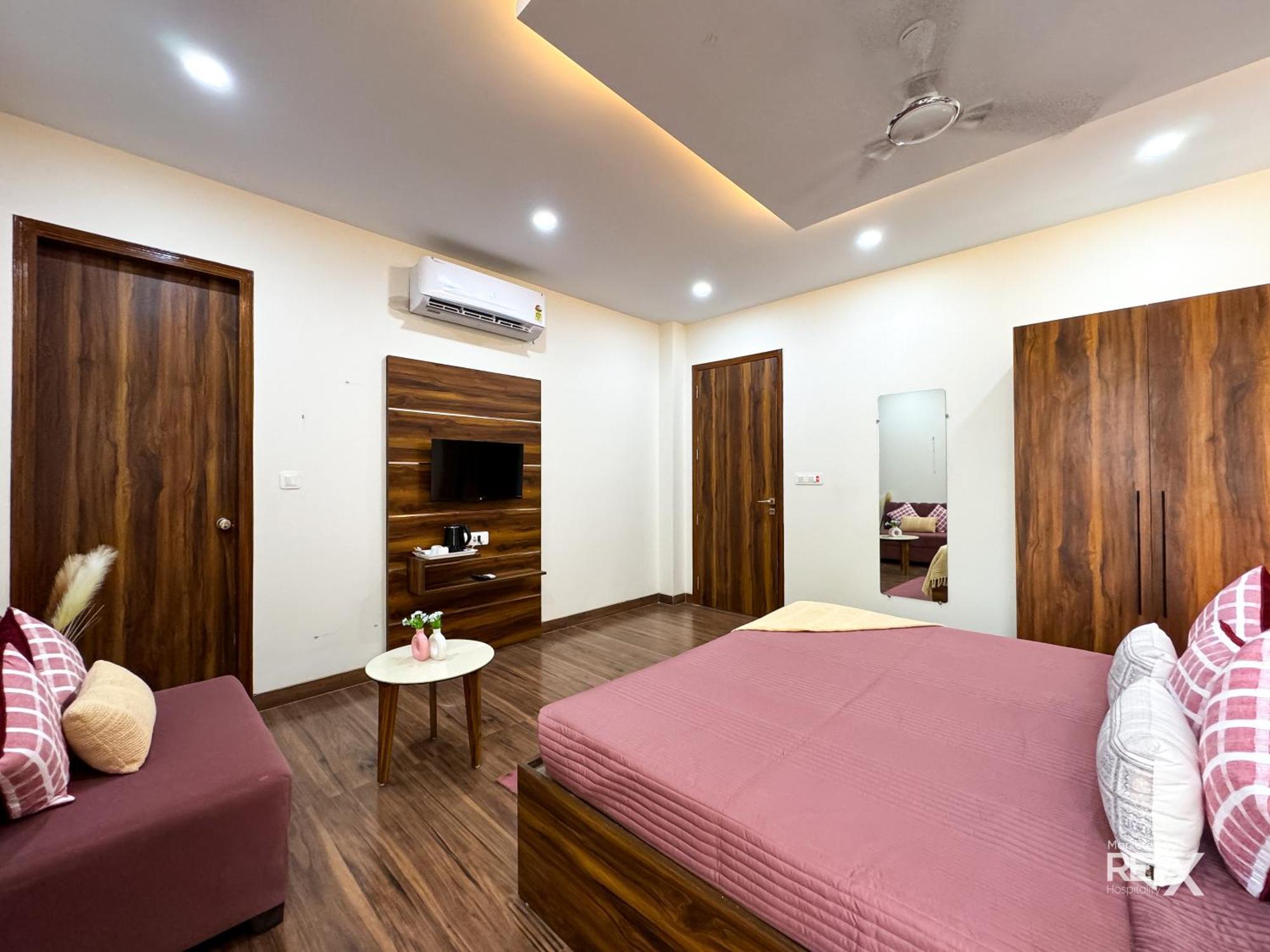 Guru Sadan A Luxe Stay Ayodhya Bagian luar foto